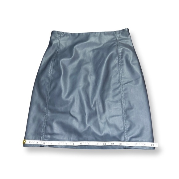 H&M faux leather skirt grey gray US Size 4 - Picture 7 of 9